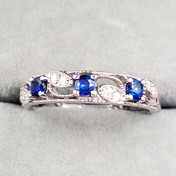 Jewelry - 14k Solid White Gold Round Blue Sapphire & Diamond Band Ring